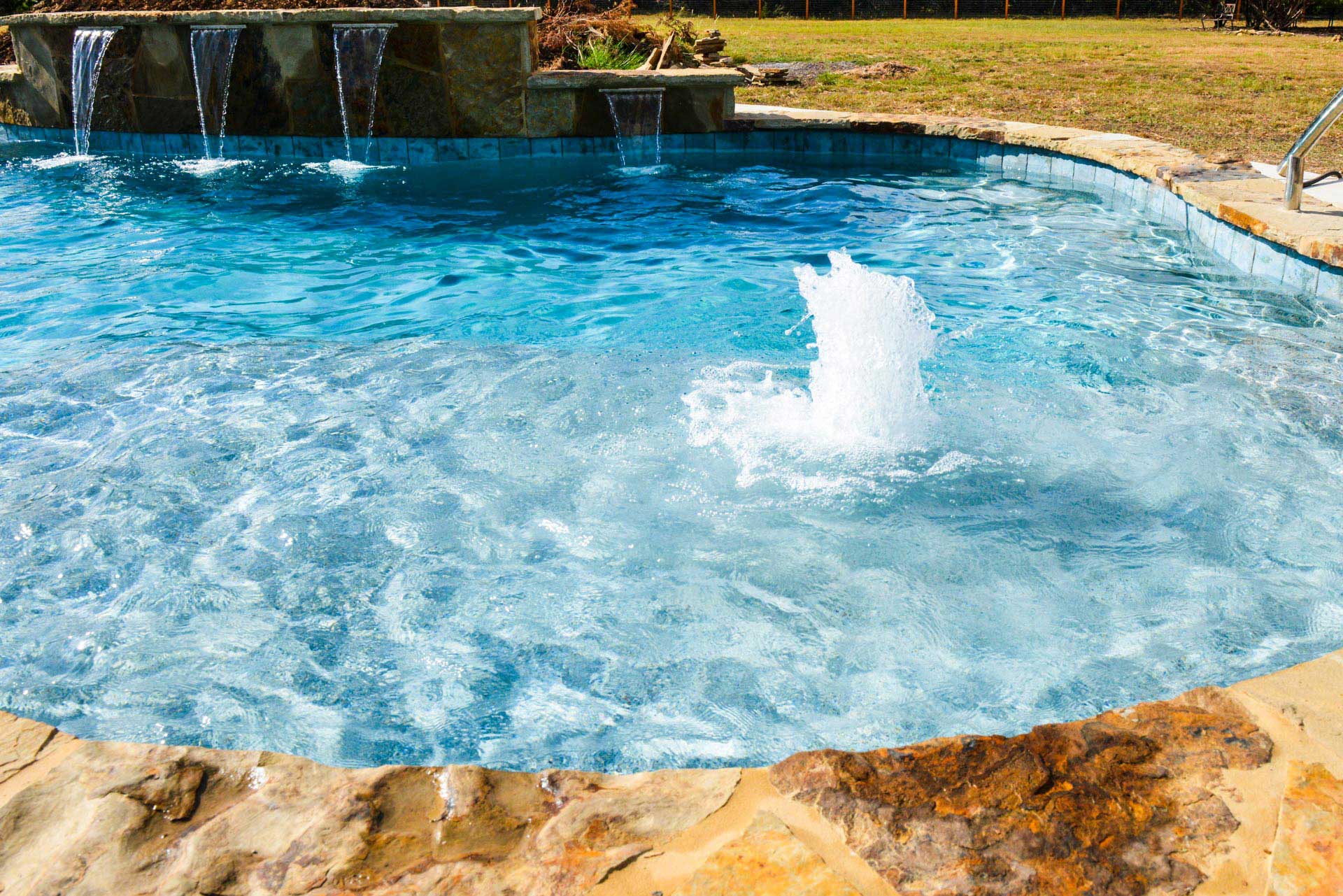 custom-pool-fountain-sun-tile-05